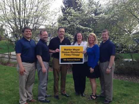 pic_group_Move NA Forward